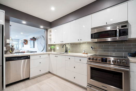 Unit 202 12 K De K Court New Westminster-12