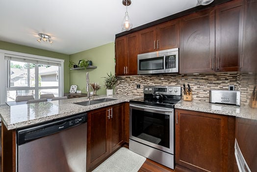 Unit 55 2422 Hawthorne Avenue Port Coquitlam-17