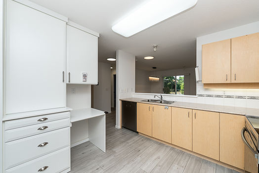 Unit 204 15298 20 Avenue Surrey-16