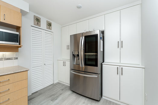 Unit 204 15298 20 Avenue Surrey-17