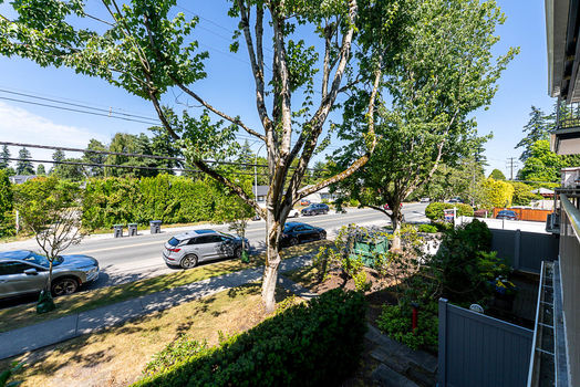 Unit 204 15298 20 Avenue Surrey-32