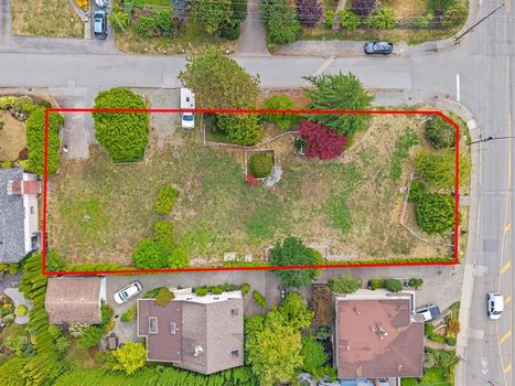 15643 Buena Vista Avenue - White Rock