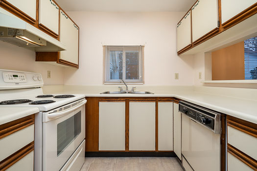 Unit 2 12928 17 Avenue Surrey-19