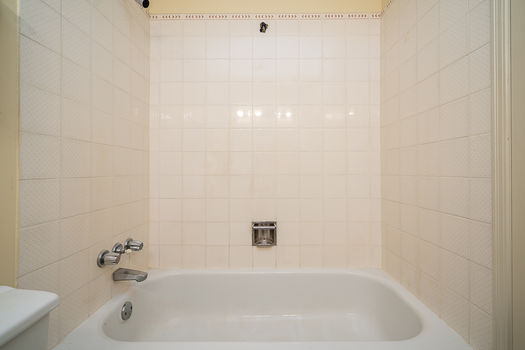 Unit 2 12928 17 Avenue Surrey-26