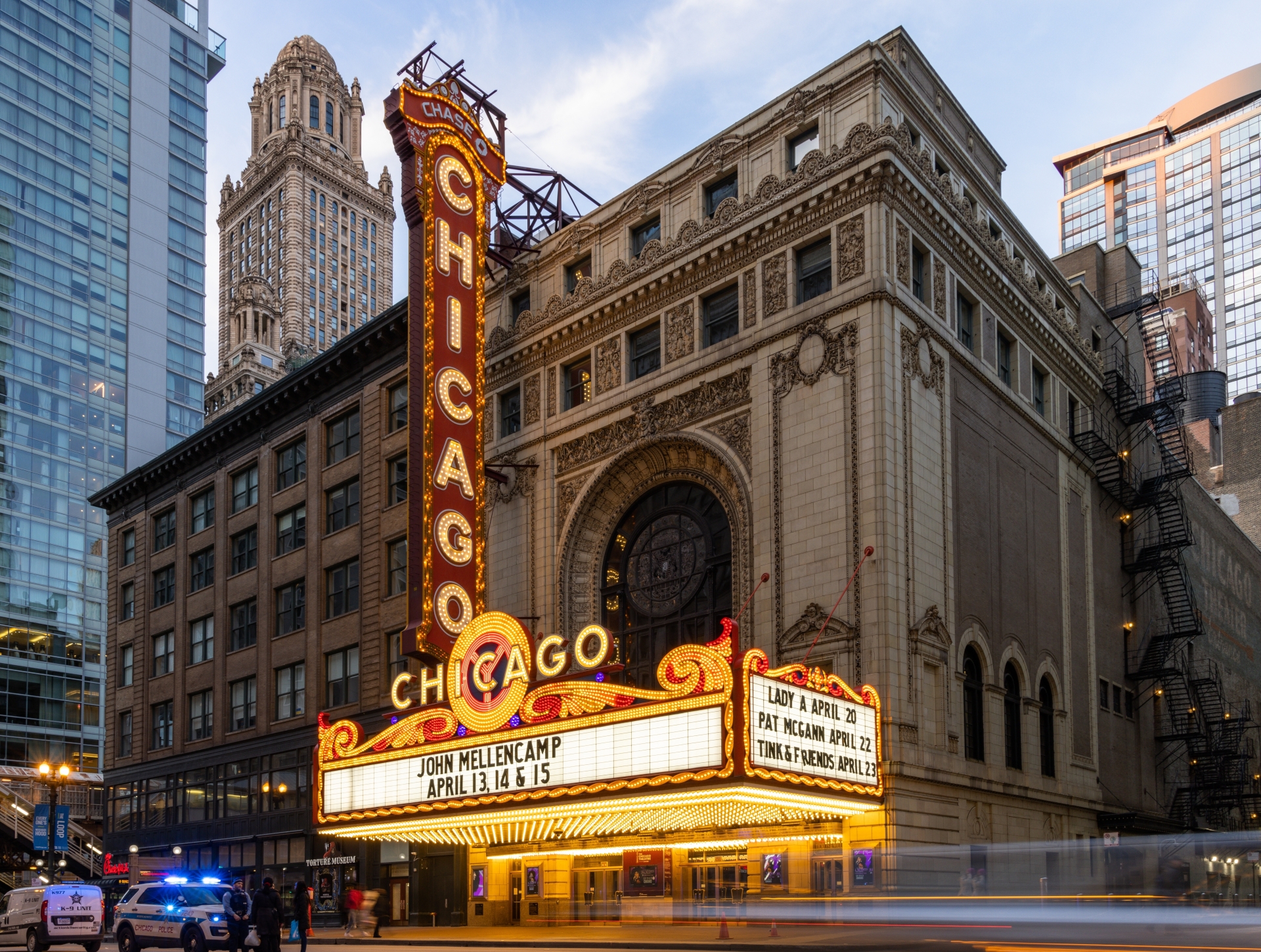 Chicago theatre lights at dusk