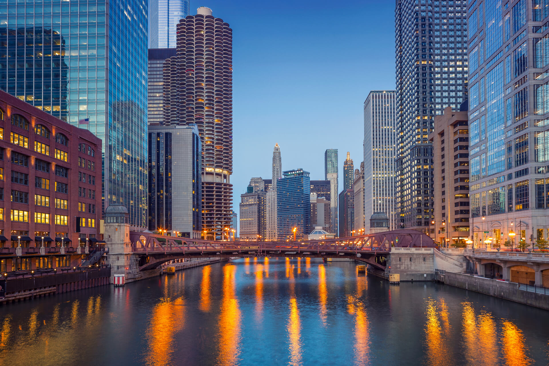 Cityscape image of Chicago downtown