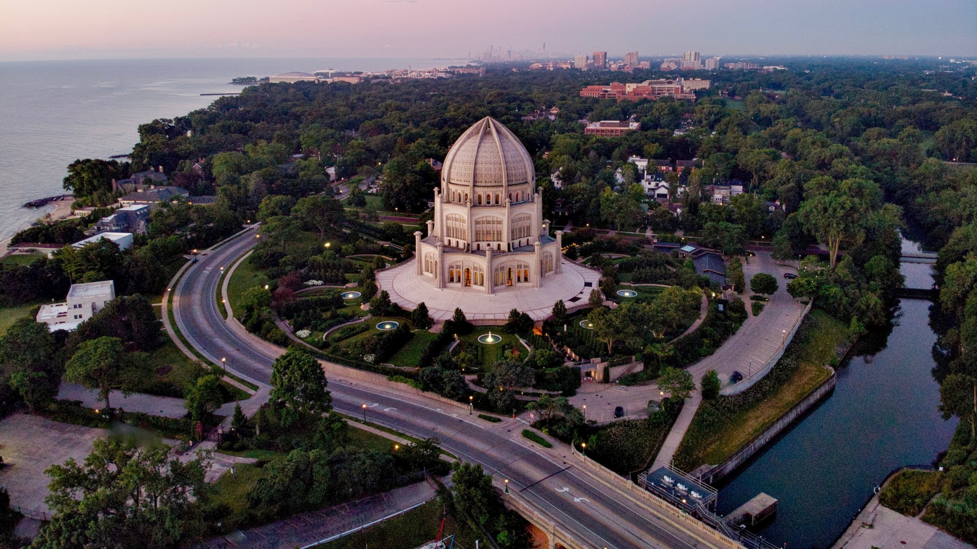 House of Worship in Wilmette, Illinois