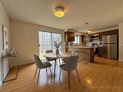 14415 Pebble Hill Ln - Kitchen - Staged