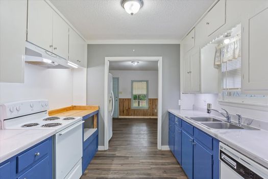 14-802 Avenue A (11)