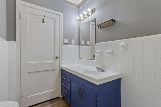 21-802 Avenue A (22)