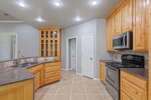 17-140 Oak Ridge Loop (9)