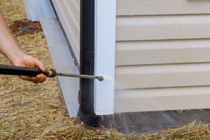 Maintenance,Services,For,Washing,Siding,House,By,Using,High,Pressure