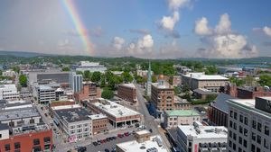 Chattanooga,,Tennessee,Usa,-,4,24,2023:,Skyscrapers,,Office,Buildings,