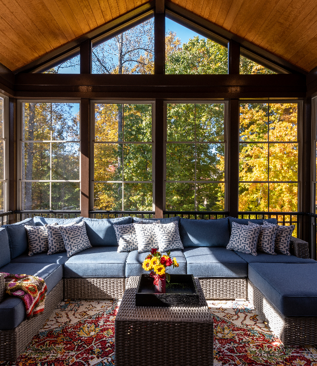 Cozy screened porch(1)