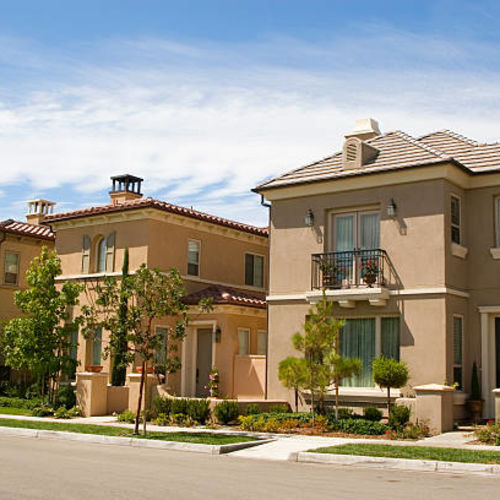 Orange County Housing Market Update: Sales Slow, Prices Hold as Rates Dip Below 6%