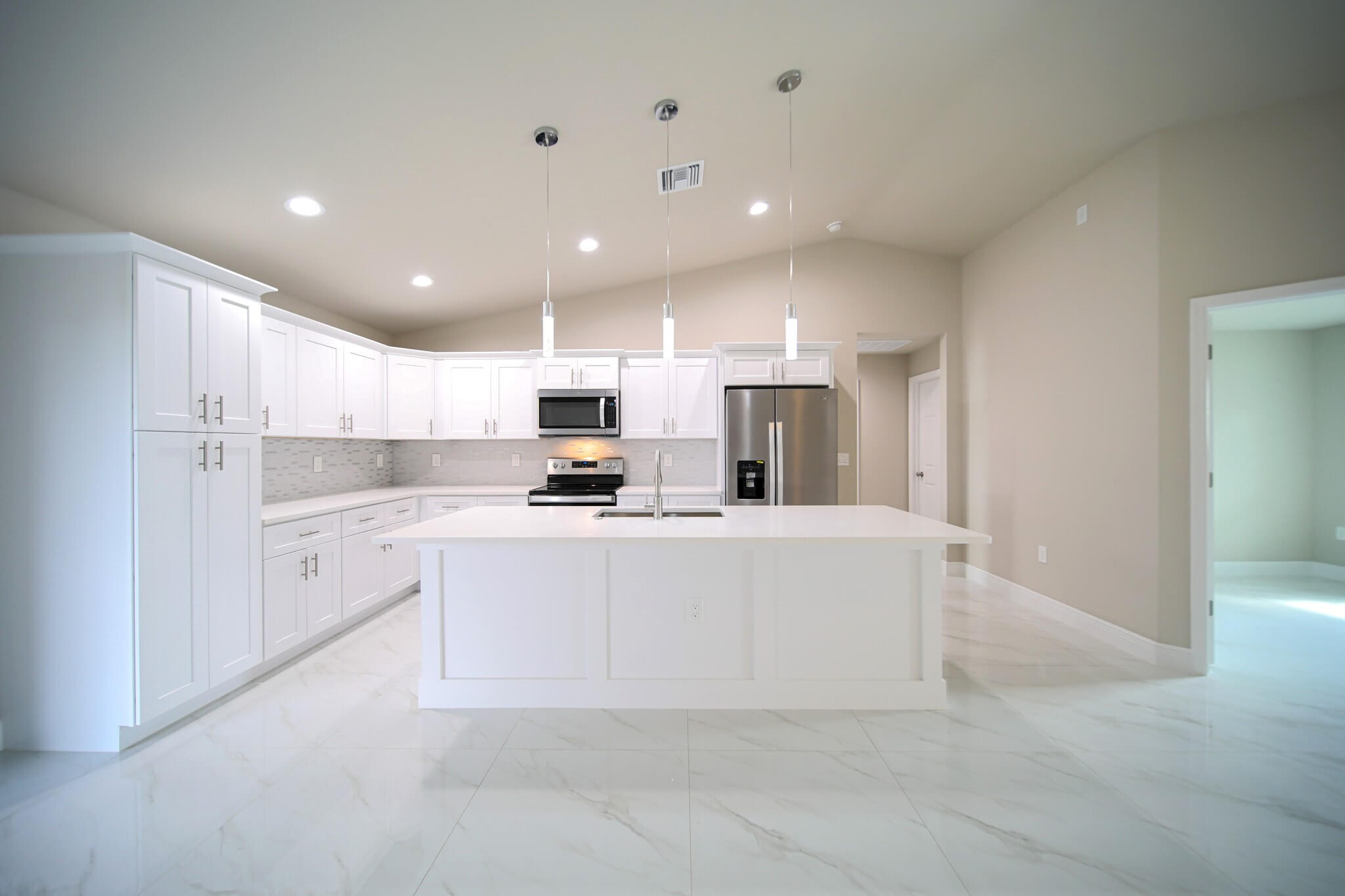 White Kitchen