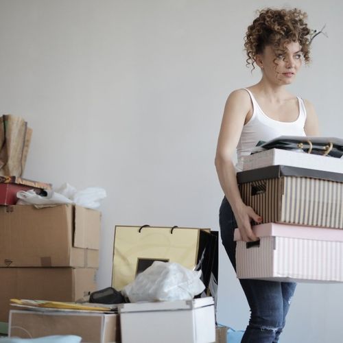How to Declutter Before Selling Your Home: Simple Steps That Help Your Home Stand Out