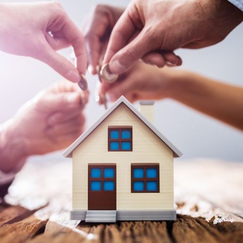 How to Win a Multiple-Offer Situation When Buying a Home in the PNW