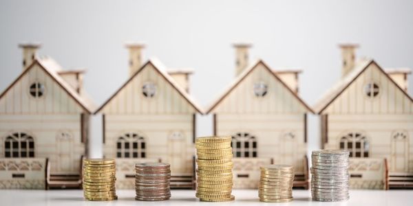 How to Build Long-Term Wealth Through Real Estate