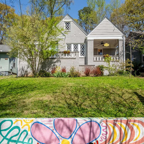 What the Spring Market Means for Buyers & Sellers