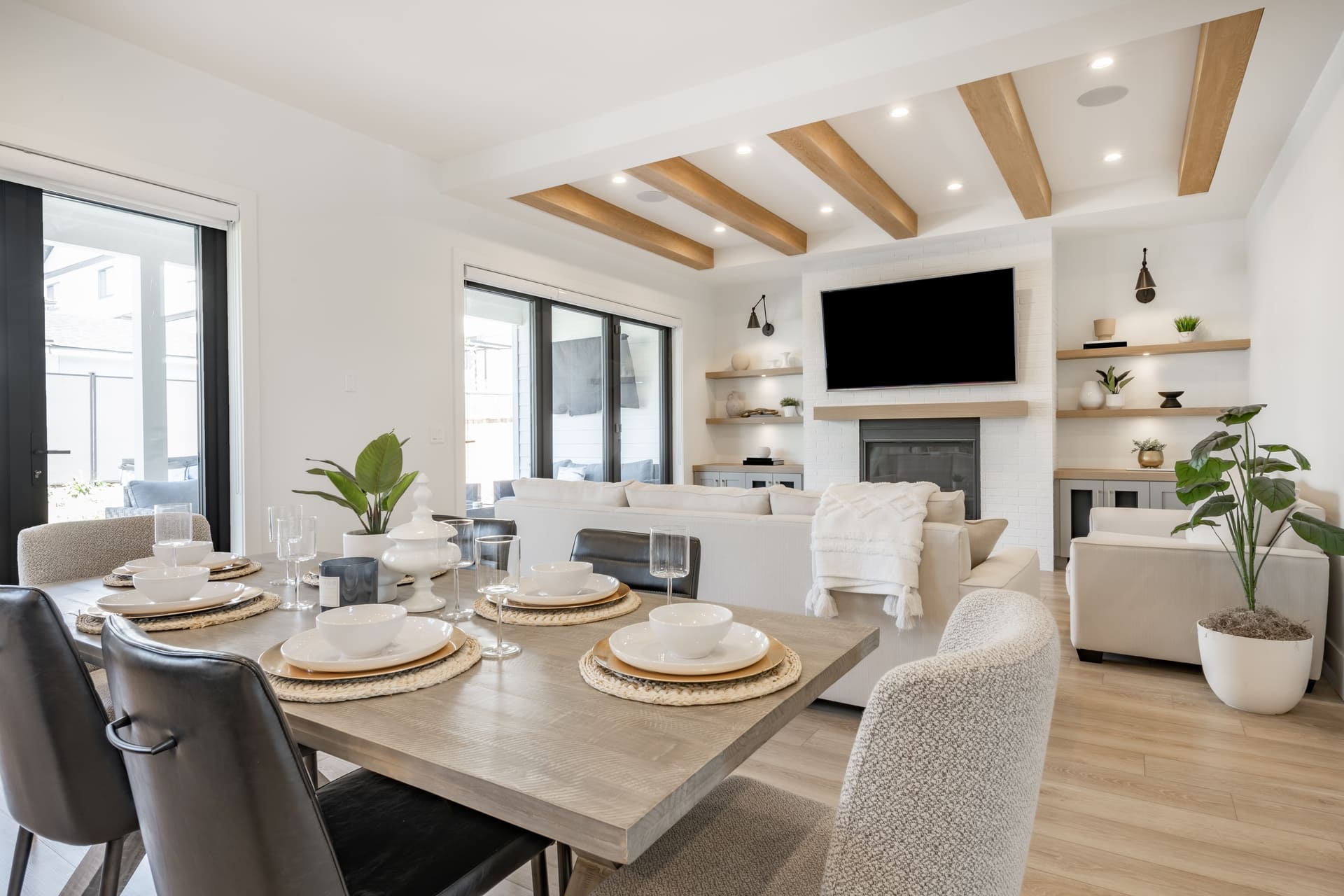 Interior modern and contemporary kitchen with farmhouse style and ocean view