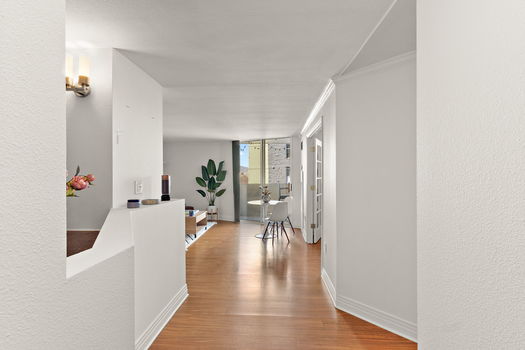 16-web-or-mls-601W11th_Ave_apt503_21