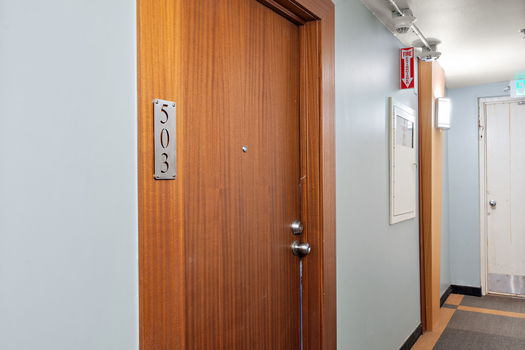 24-web-or-mls-601W11th_Ave_apt503_22