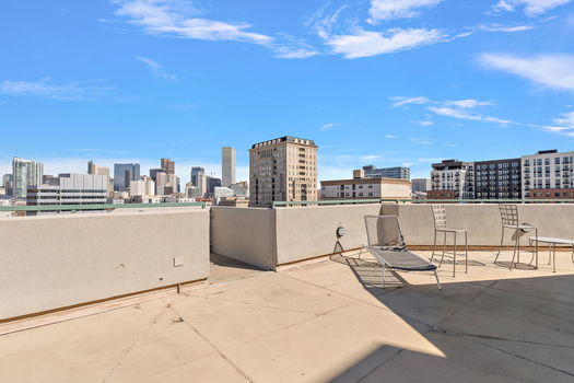 30-web-or-mls-601W11th_Ave_apt503_28