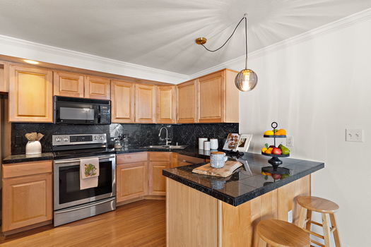 9-web-or-mls-601W11th_Ave_apt503_7