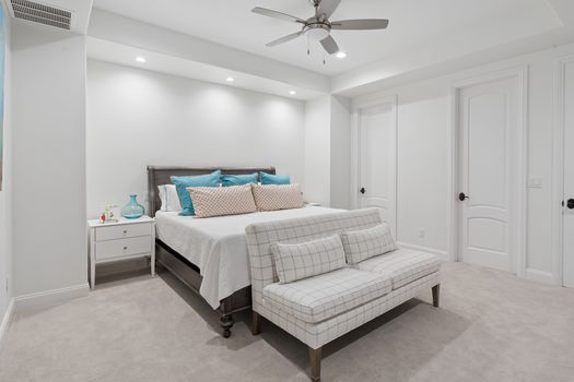 12_Sommerset_Circle_Greenwood_Village_CO_7