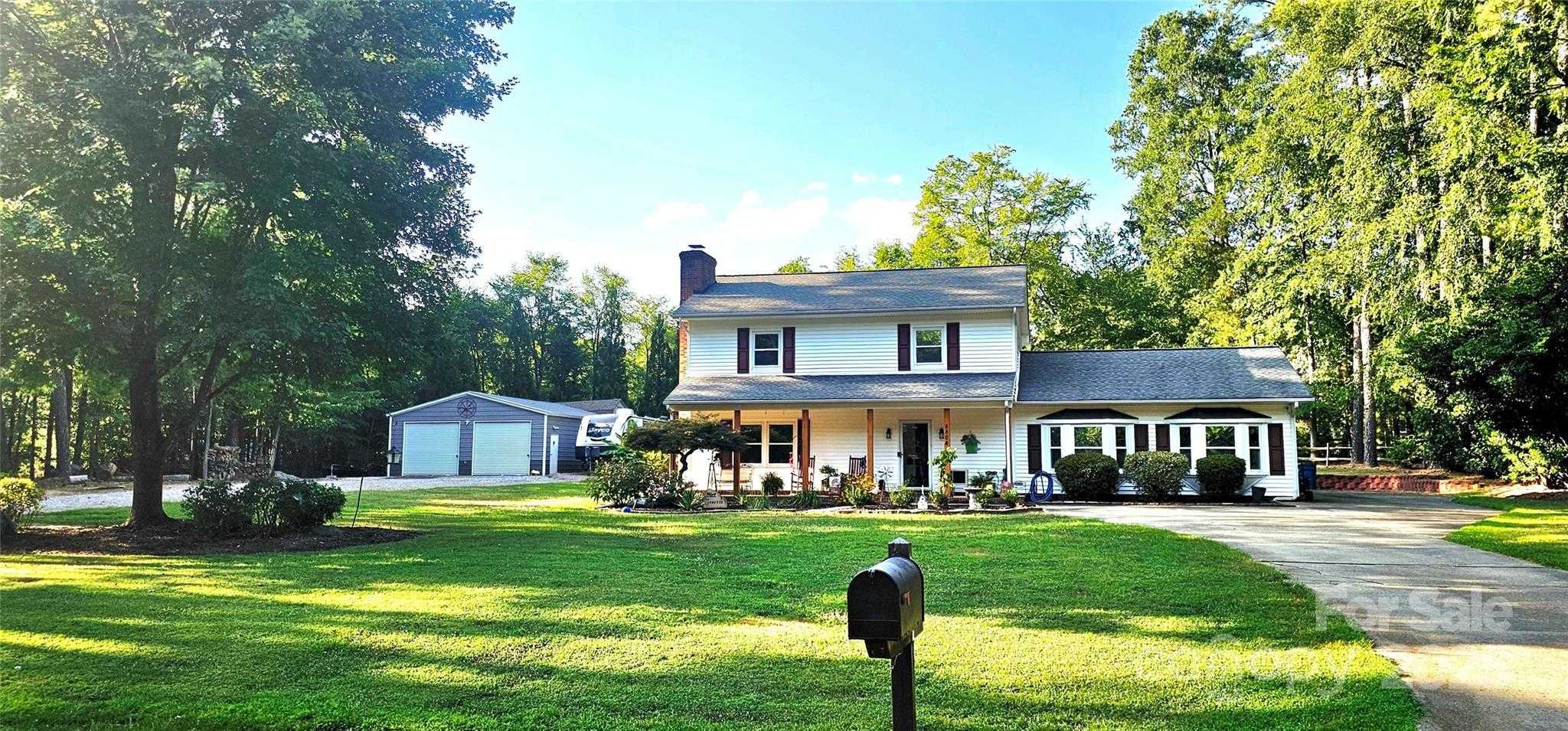 8804-Chinaberry-Lane