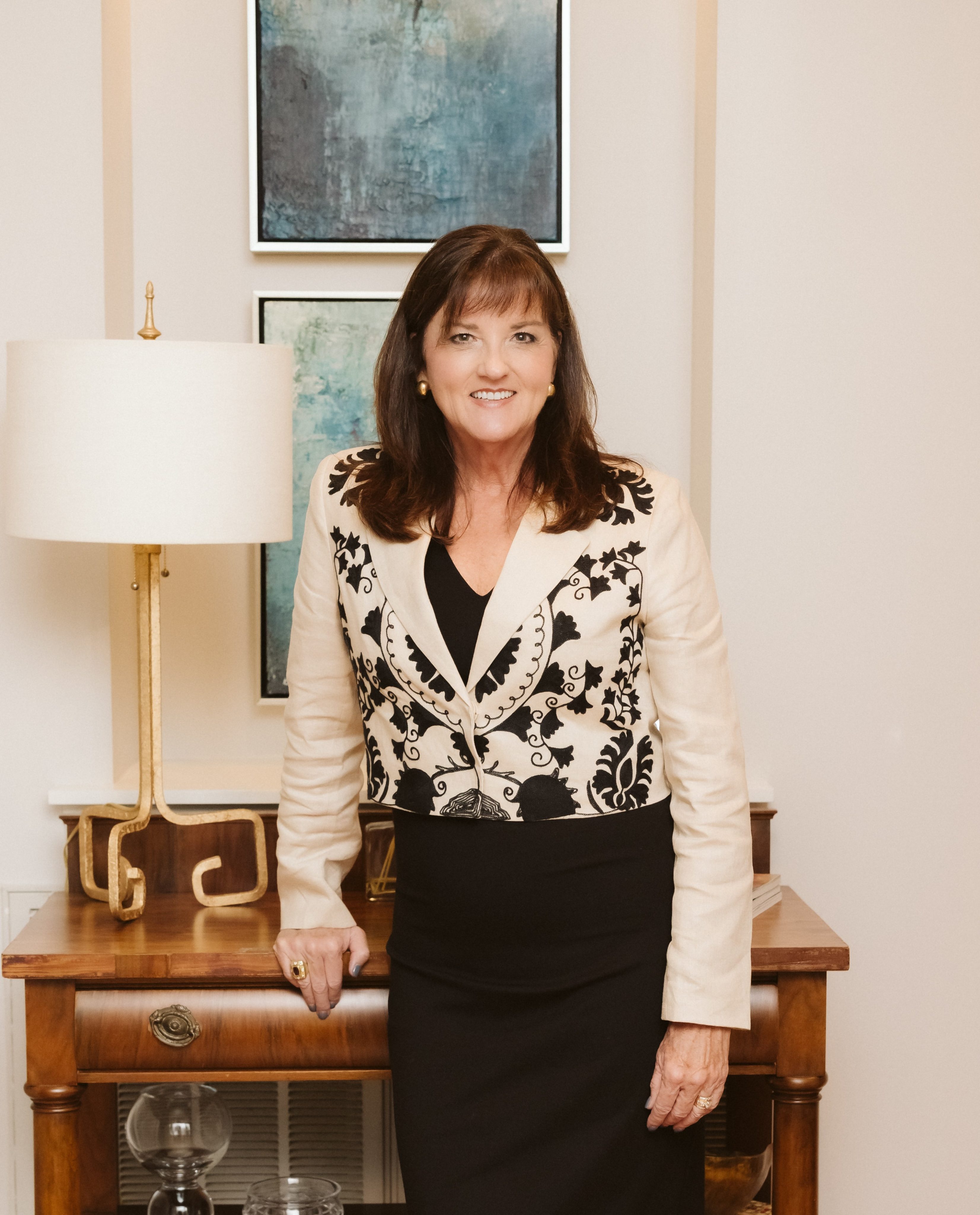 Lisa Brown Portrait Cropped