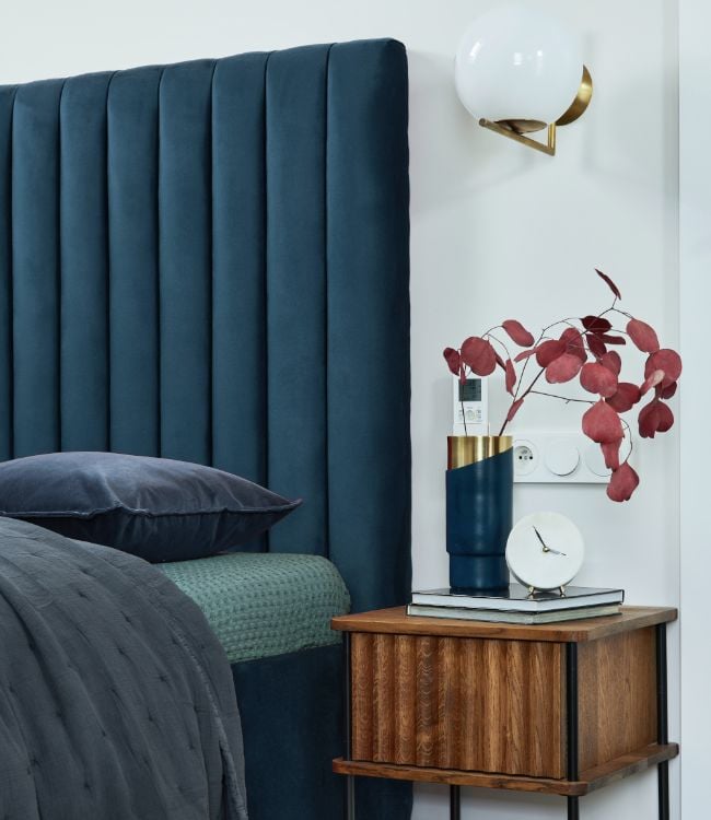 Minimalistic bedroom interior-1