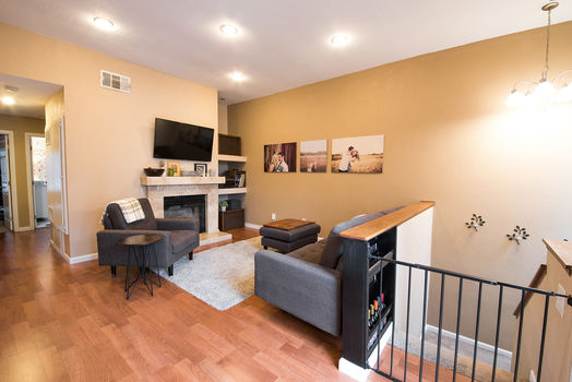 01.17 1380 E Washington Ave-07