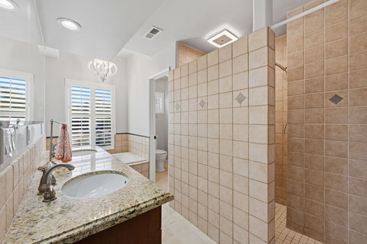 26-web-or-mls-9216OGD126