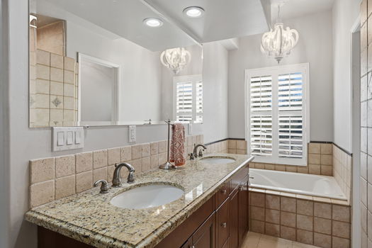 27-web-or-mls-9216OGD127