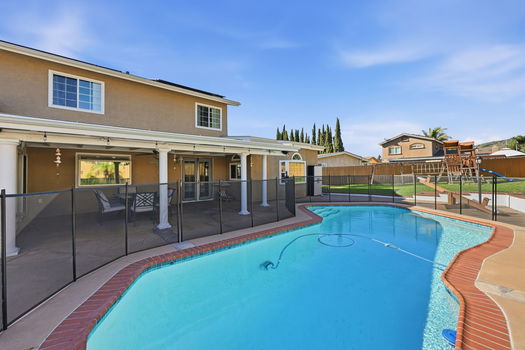 42-web-or-mls-9349NC142