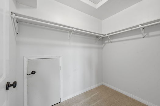 44-web-or-mls-9216OGD144