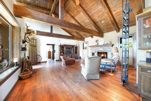 5fd8af06-2c68-4768-a4e4-4dd9bd179c2b