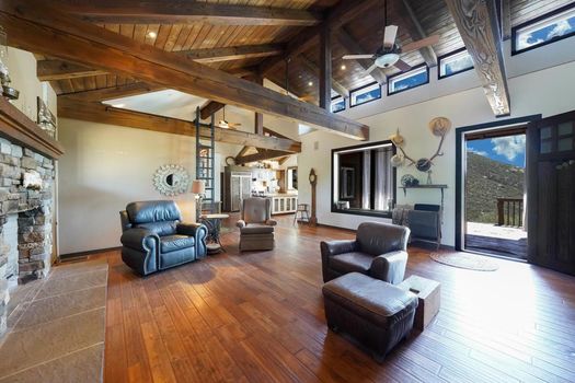 c286abfe-8d84-4a27-b229-2b75f0d015fd