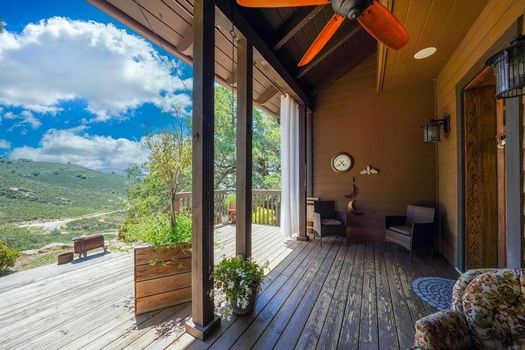 e7325cac-d8b6-47ff-9533-619d3ebf86c2