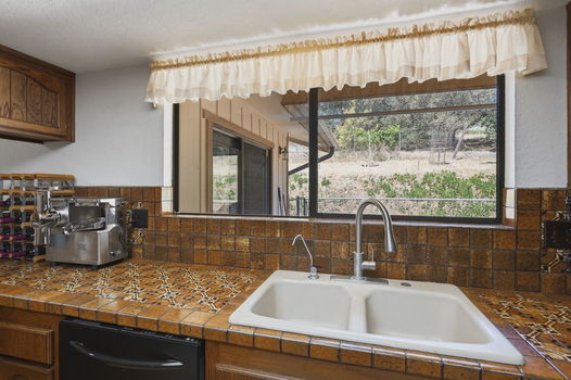21-web-or-mls-19525CR121