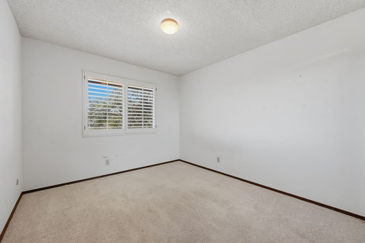 37-web-or-mls-19525CR137