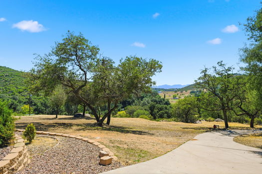 4-web-or-mls-19525CR104