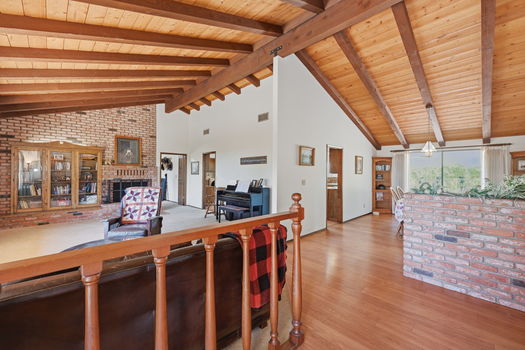8-web-or-mls-19525CR108