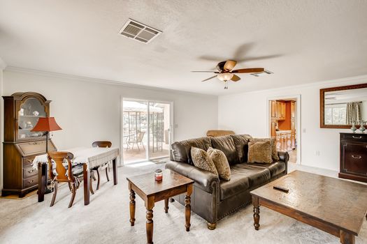 1255 Ramona St Ramona CA - Web Quality - 013 - 35 Family Room