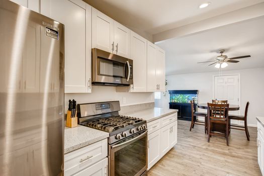14136 Frame Rd Poway CA - Web Quality - 016 - 13 Kitchen