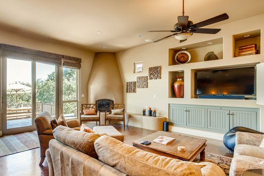 15455 Wyeport Rd Ramona CA - Print Quality - 012 - 36 Family Room