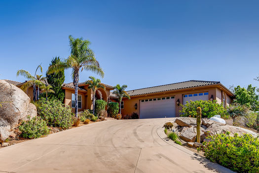 15455 Wyeport Rd Ramona CA - Print Quality - 022 - 07 Exterior Front