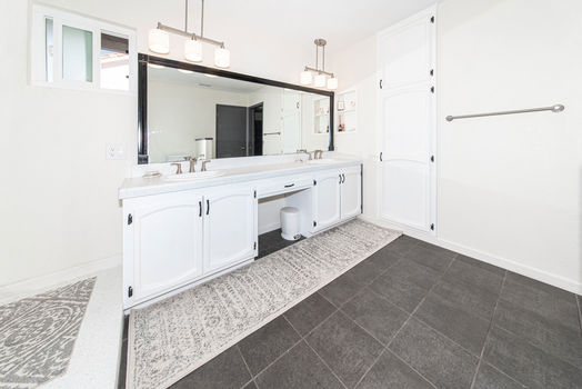 16246-Swartz-Canyon-Rd-005